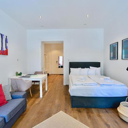 Appartamento Charming Studio in Servitenviertel I Vienna Esterno foto