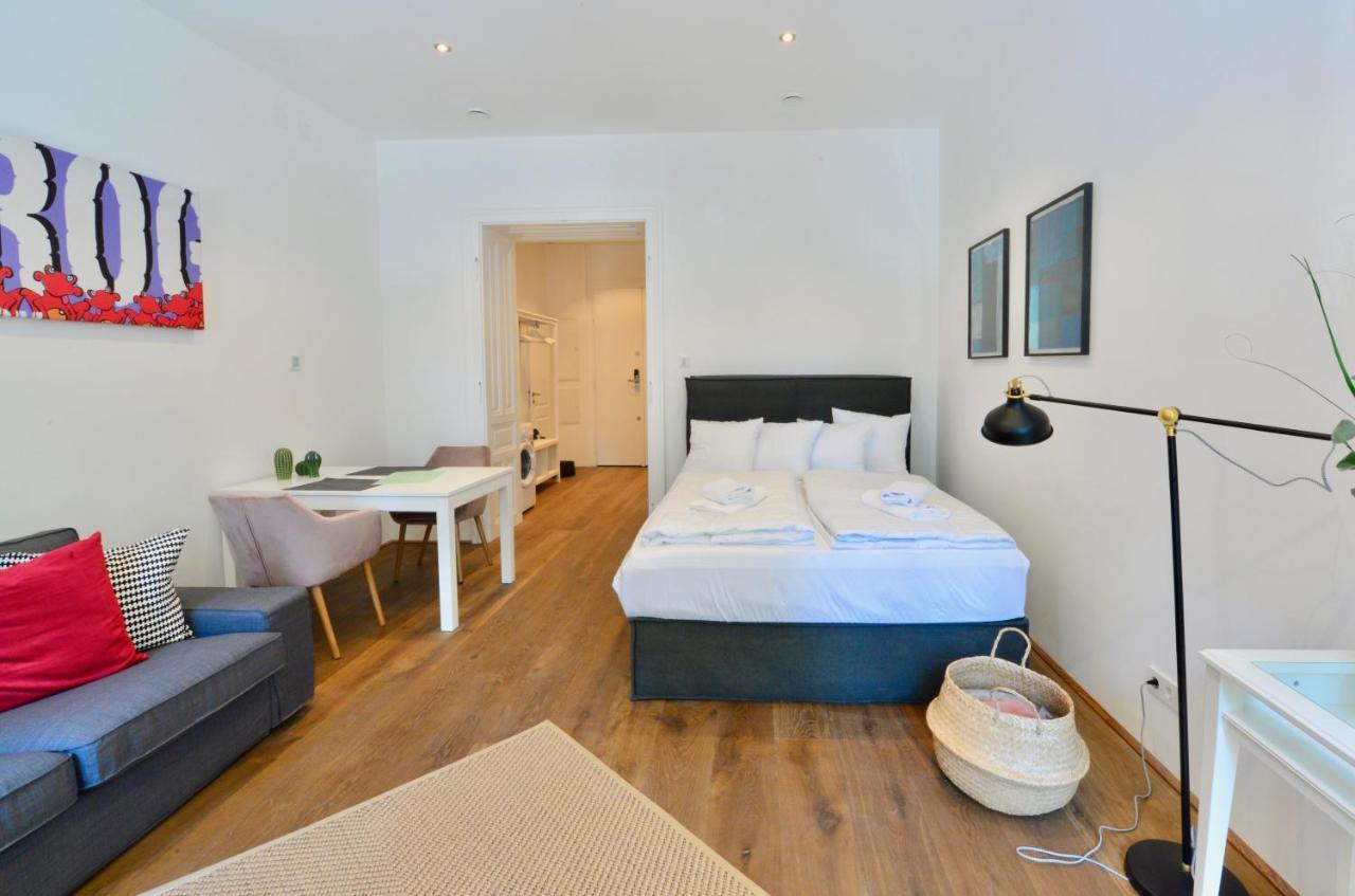 Appartamento Charming Studio in Servitenviertel I Vienna Esterno foto