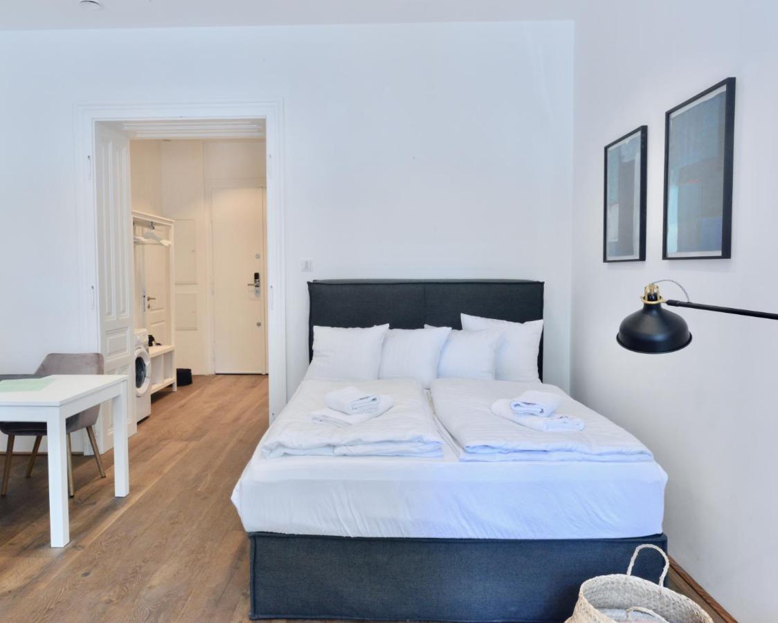 Appartamento Charming Studio in Servitenviertel I Vienna Esterno foto