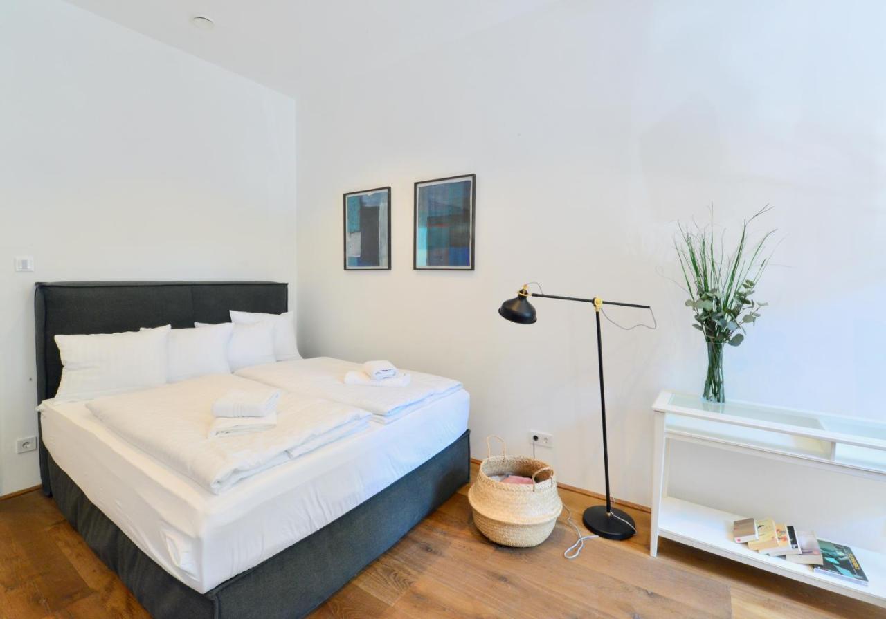 Appartamento Charming Studio in Servitenviertel I Vienna Esterno foto